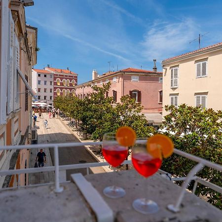 Romeo And Juliet Apartment With Balcony And Sea View Poreč Kültér fotó