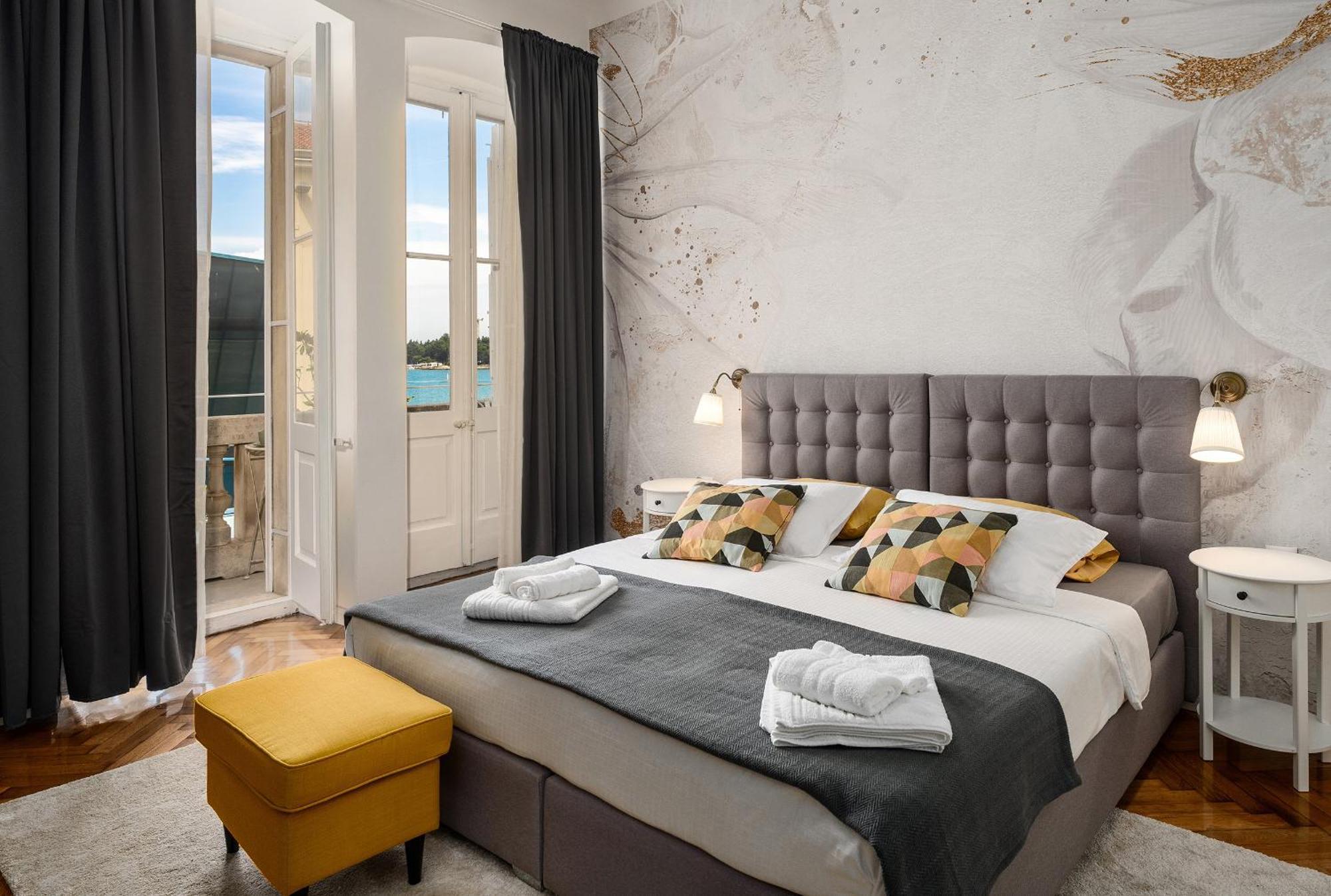 Romeo And Juliet Apartment With Balcony And Sea View Poreč Kültér fotó