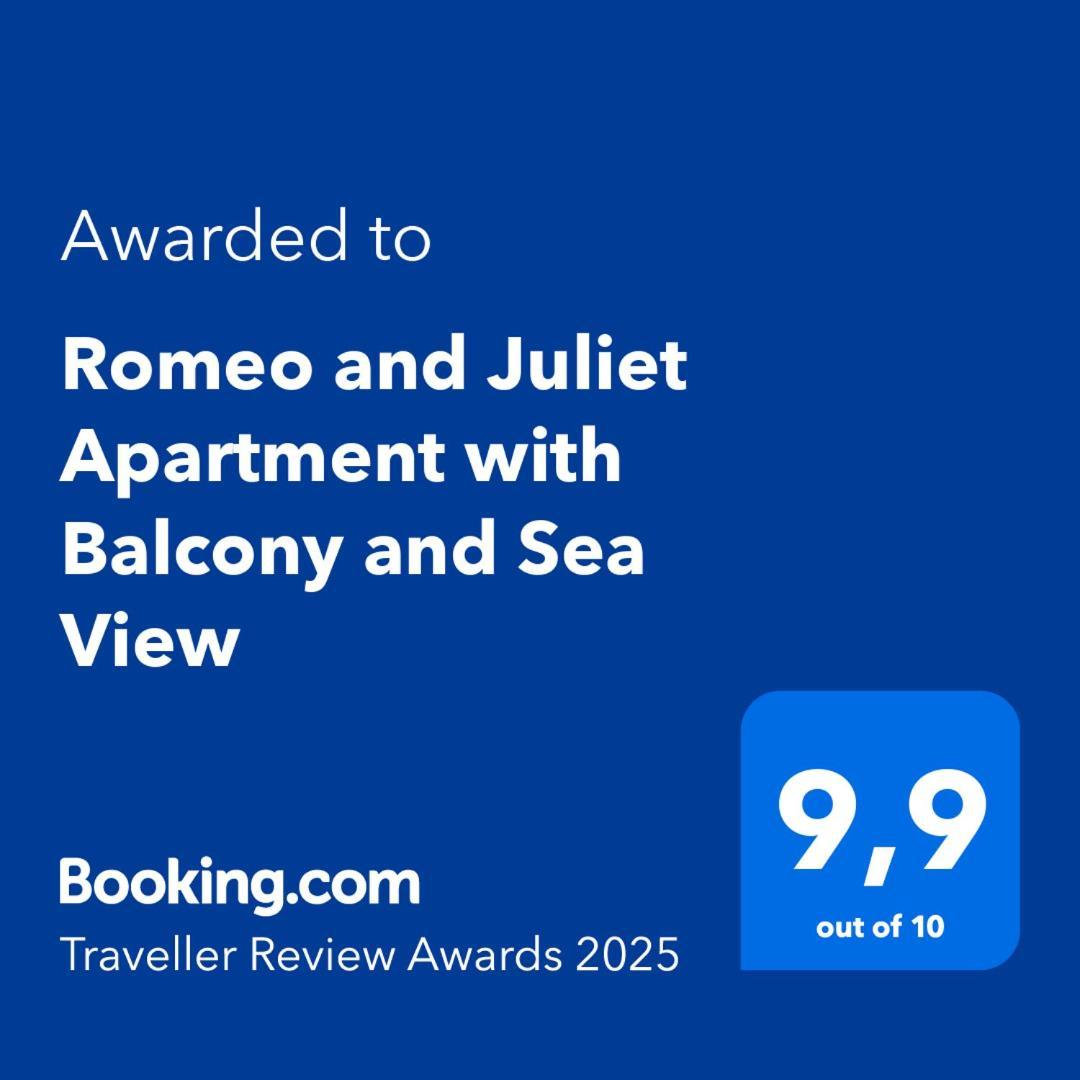 Romeo And Juliet Apartment With Balcony And Sea View Poreč Kültér fotó